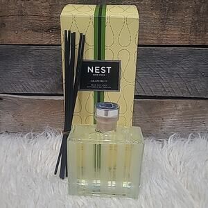 NEST Fragrances Reed Diffuser ~ Grapefruit Scent ~ 5.9 fl oz NEW in Box SEALED